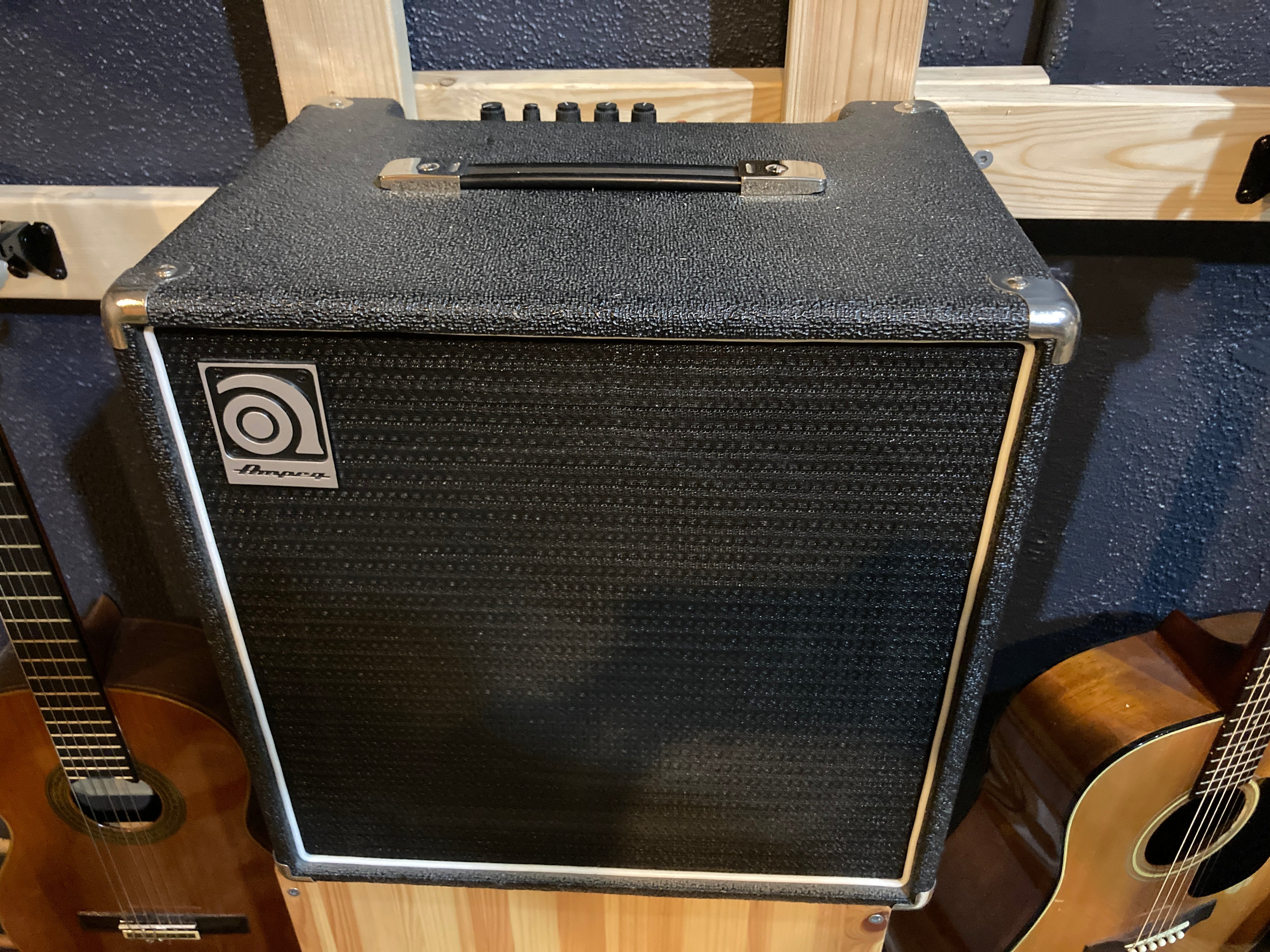 Ampeg - BA-112