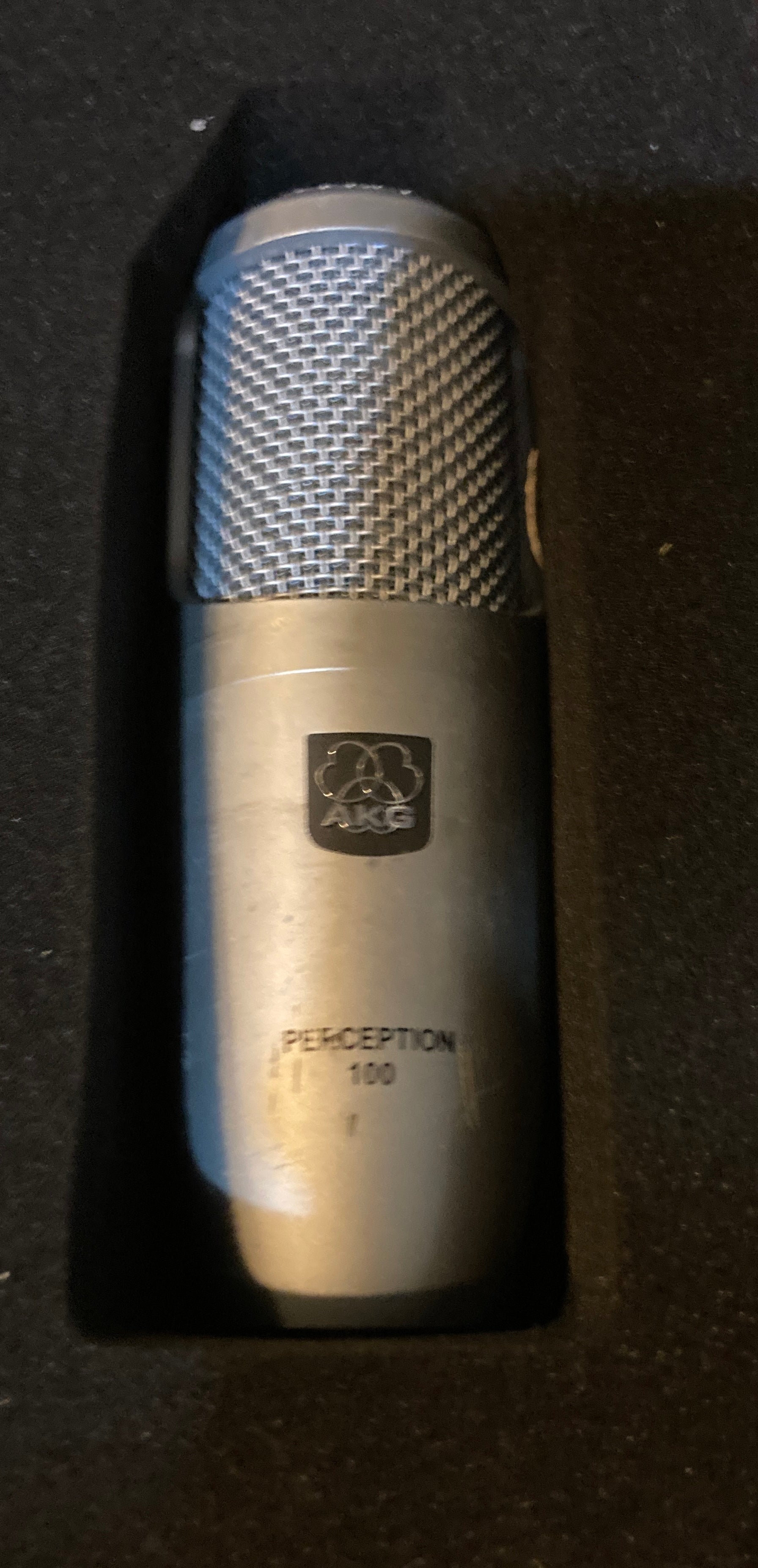 AKG - Perception 220