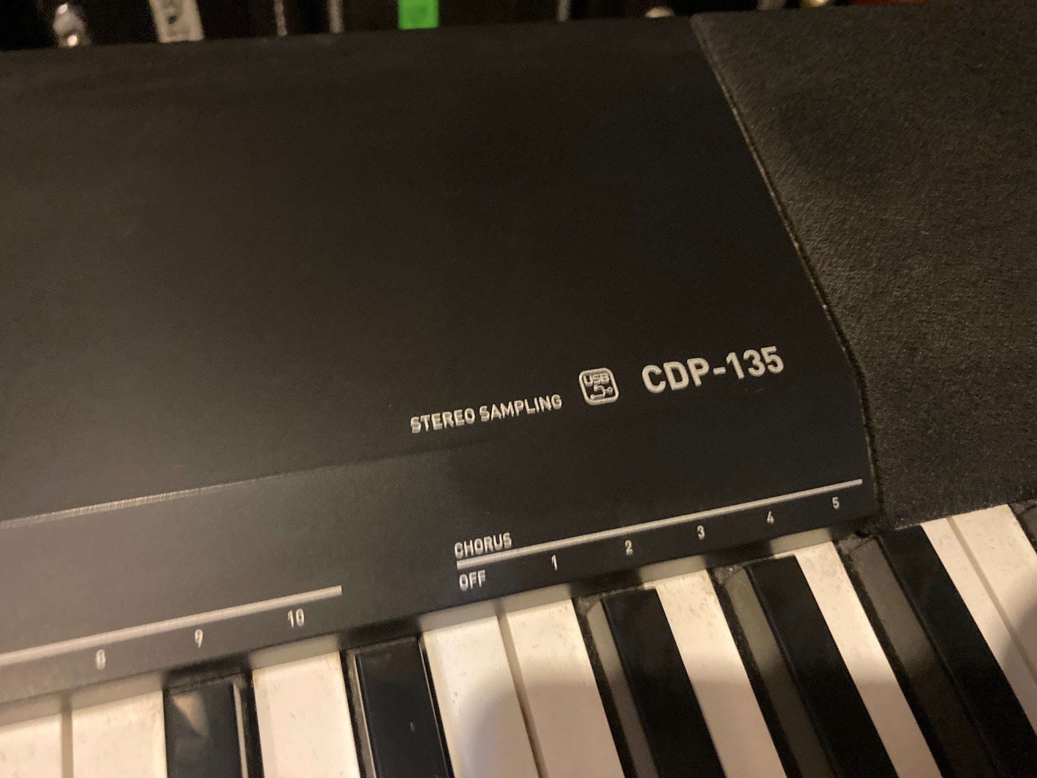 Casio - CDP 135