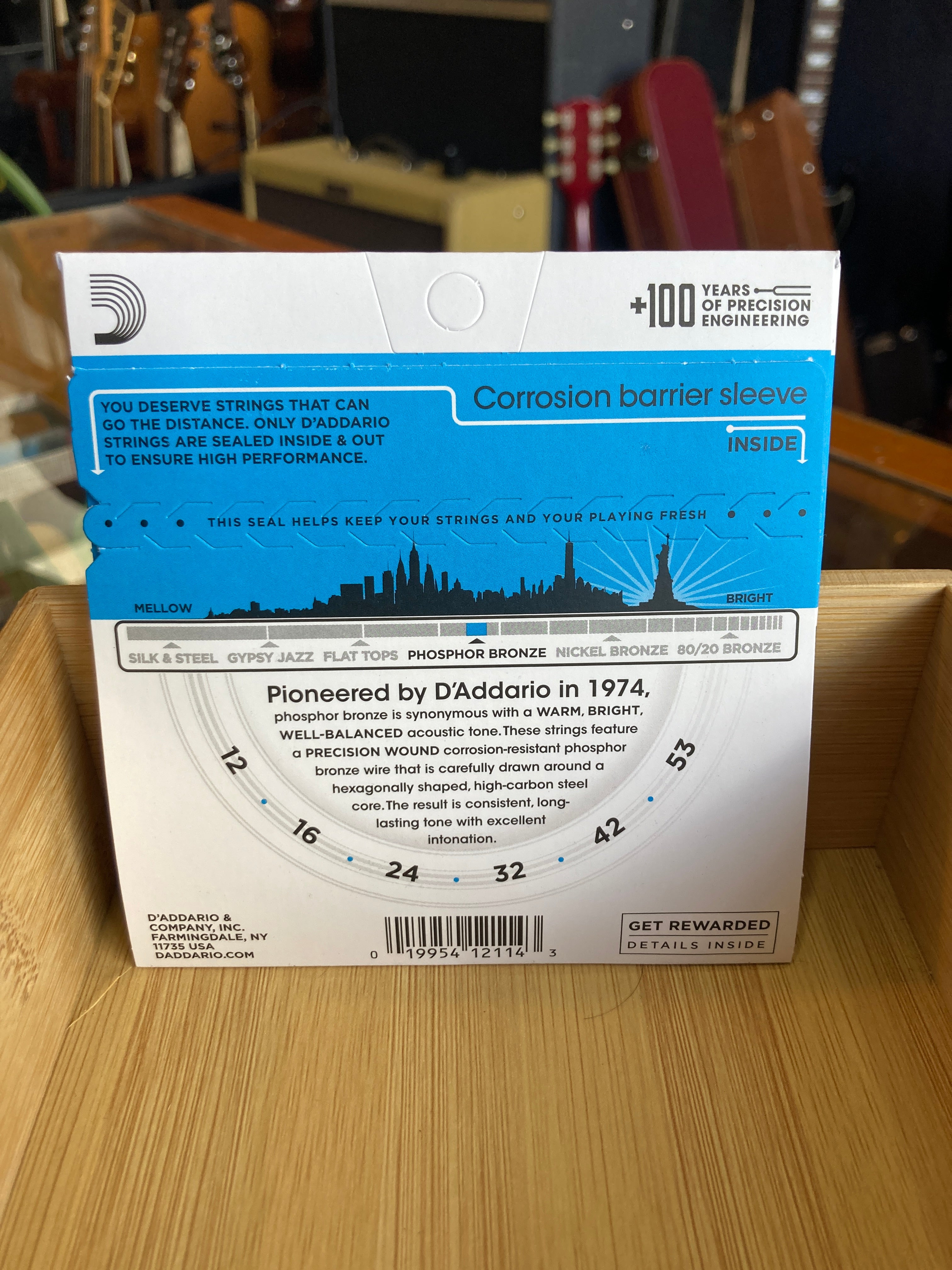 D'Addario EJ16 LIGHT GUAGE